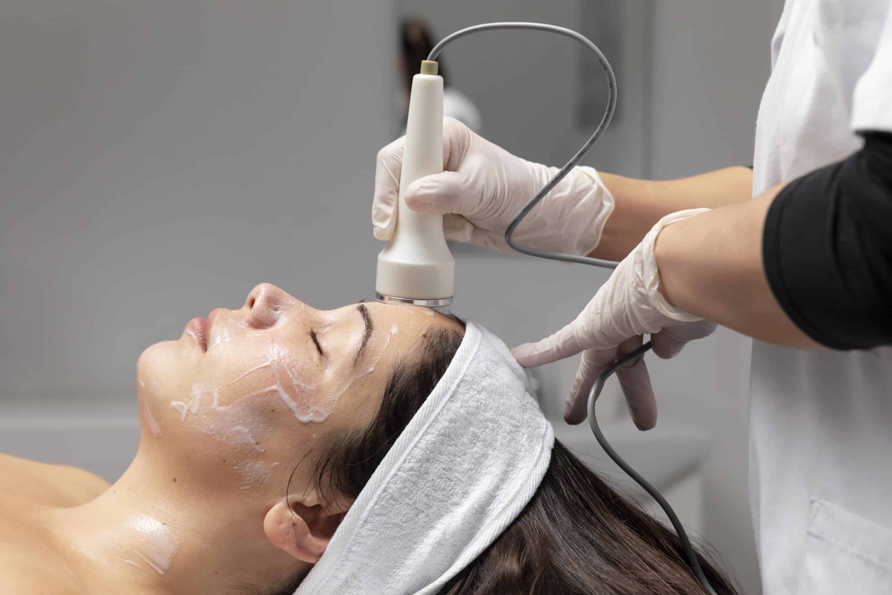 What does a Hydrafacial do for your face?